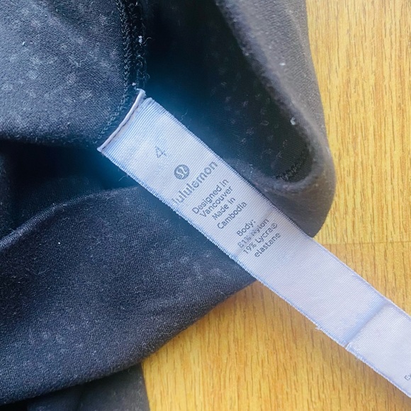 Lululemon Align, size 4 ***SOLD*** - Picture 2 of 4